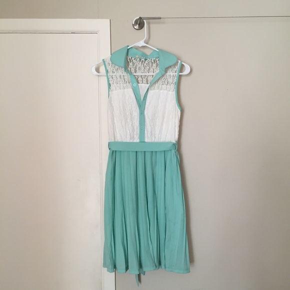 ModCloth Dress - Picture 3 of 4