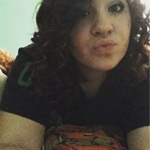 Meet your Posher, Marissa