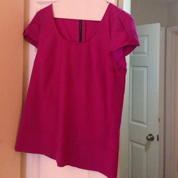 Zara Magenta cap sleeve office blouse