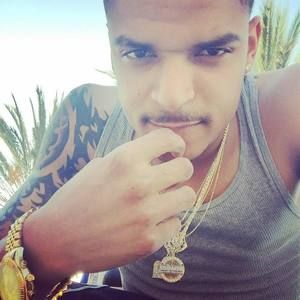 Meet your Posher, Dion