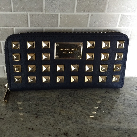 Michael Kors studded wallet/ Navy