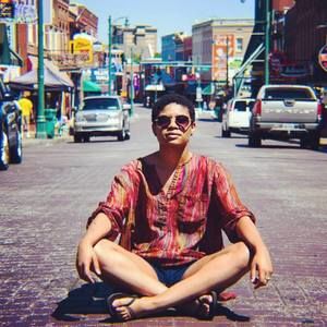 Meet your Posher, Destinee