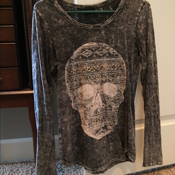 Long sleeve tee