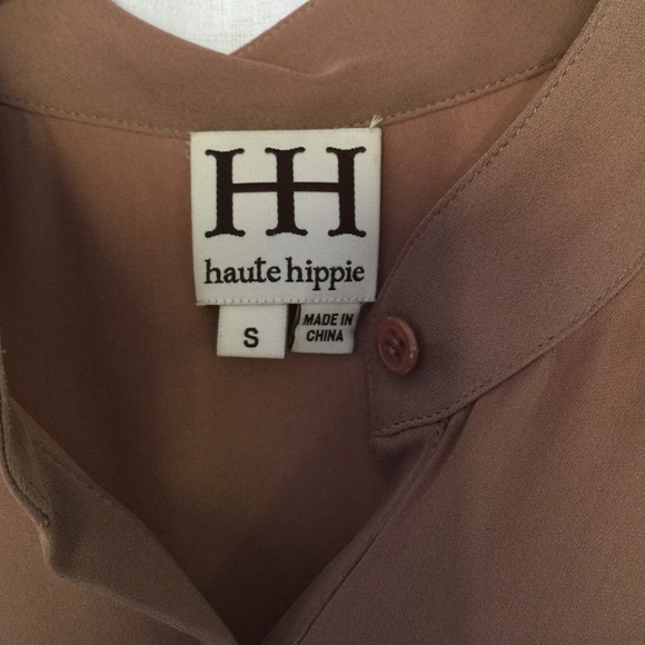GORGEOUS Haute Hippe Silk Cut Out Blouse - Picture 2 of 3