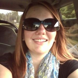 Meet your Posher, Liz