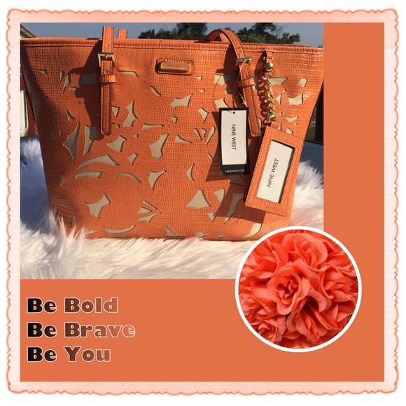 ✨HP 10/09✨🌸Ava Tote Bag🌸