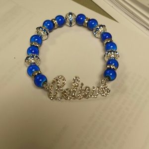 Meet your Posher, Monica