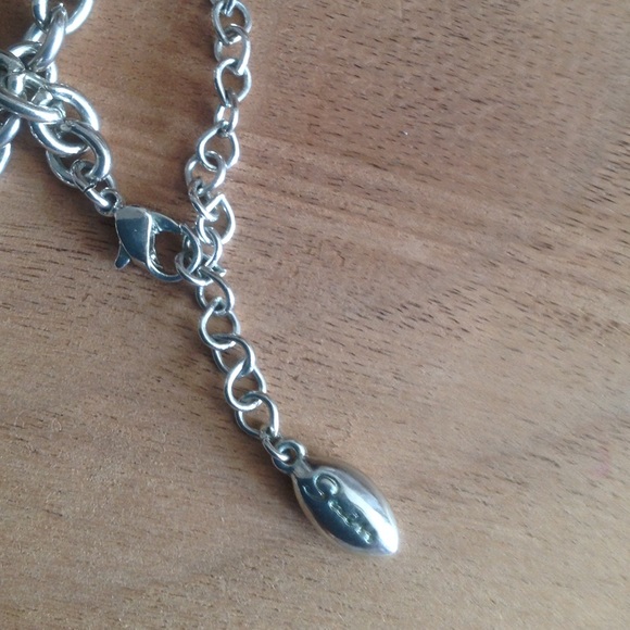 Guess Heart Necklace ❤️ - Picture 3 of 4