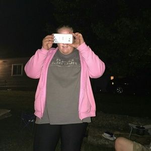 Meet your Posher, Caroline