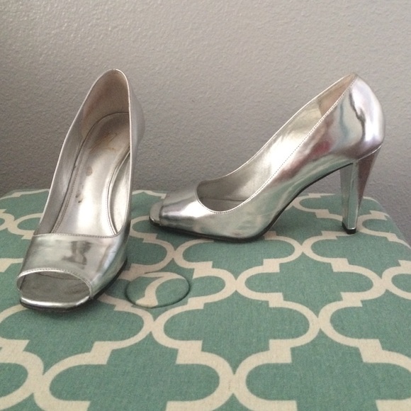 J Vincent heels in silver