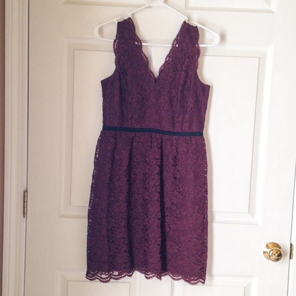 Ann Taylor LOFT dress, size 0P, burgundy lace.