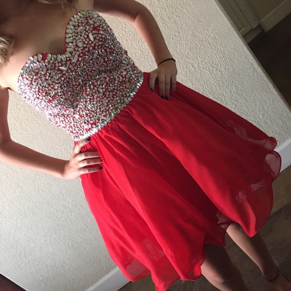 Red Homecoming Dress ( negotiable price )