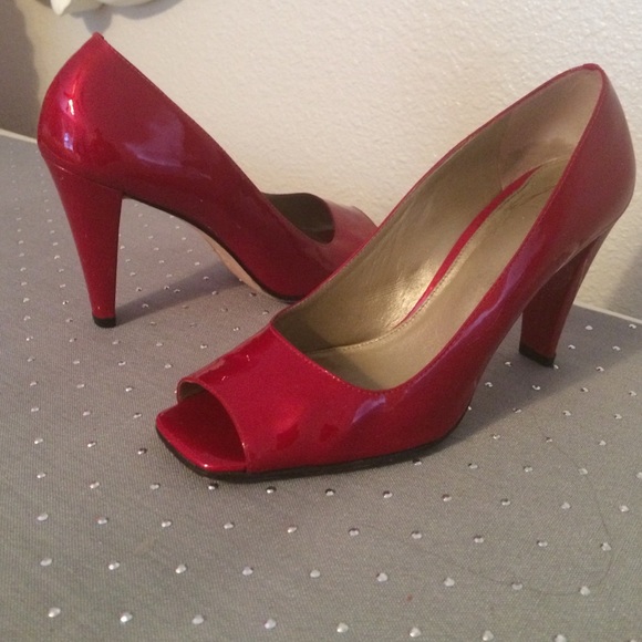 Ladies designer shoes