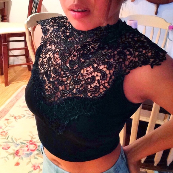 High Neck Lace Crop Top - Picture 2 of 2
