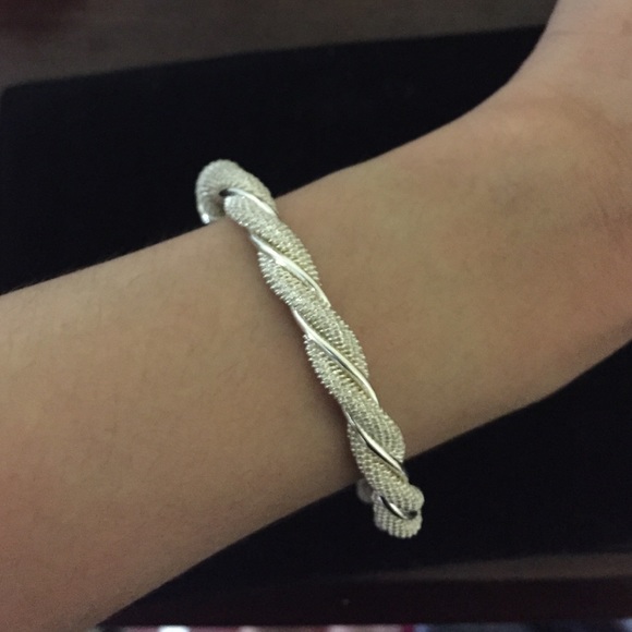 Silver twist bracelet - Picture 2 of 2