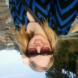 Meet your Posher, Katelyn