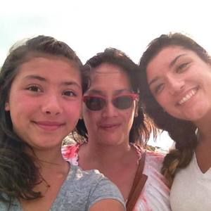 Meet your Posher, Adela