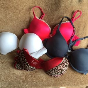 Lot of 4 bras all fit 34 B. Victorias secret