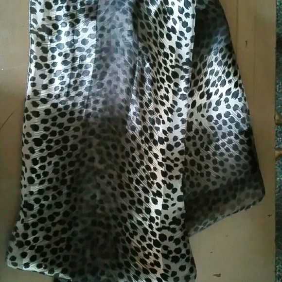 Scarf - Picture 2 of 2