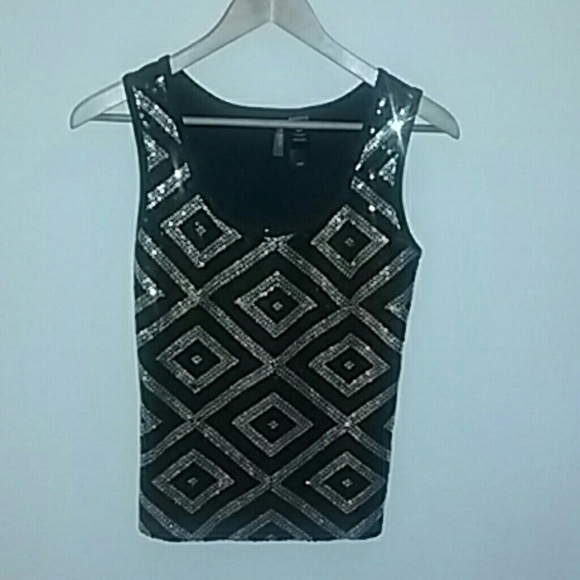 MARKDOWN $13.00 Black/gold sequence top
