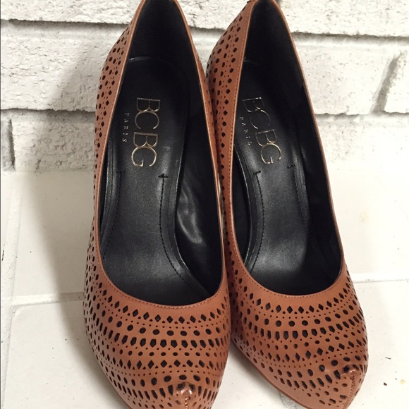 Sold!!! BCBG Paris high heels - Picture 2 of 3