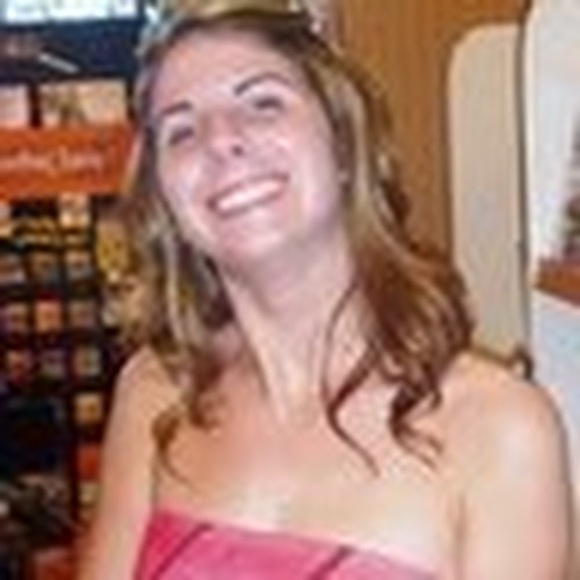 Meet your Posher, Lindsay - Picture 1 of 1