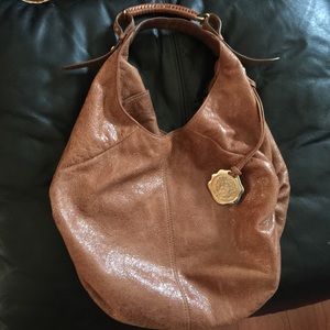 Super cute Tan Vince Camuto hobo purse/bag