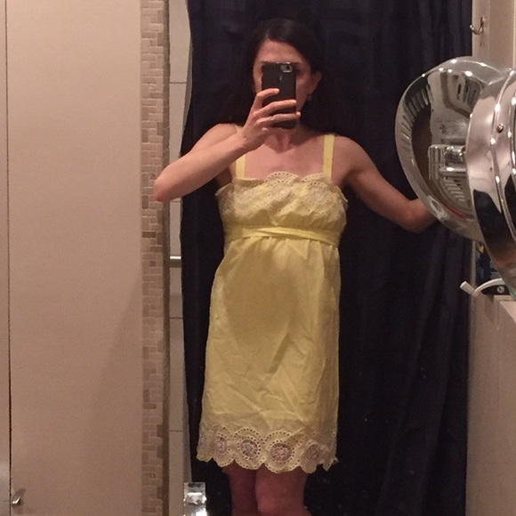 Adorable yellow sundress - Picture 3 of 3