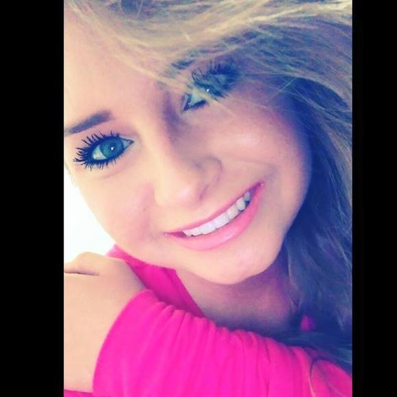 Meet your Posher, Kylee - Picture 1 of 1