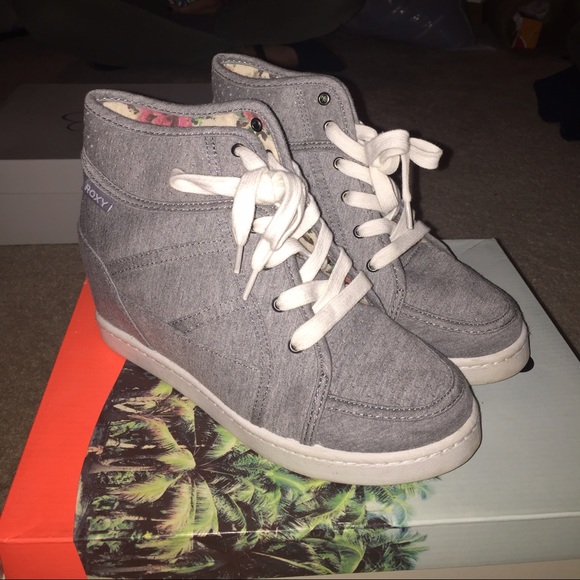 Roxy Stylish Sneaker Heel | Light grey NWOT - Picture 1 of 3