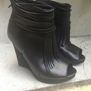 Blk Leather Fringe Platform Booties-Carlos Santana