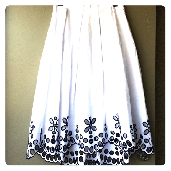 Anthropologie moulinette soeurs white eyelet skirt