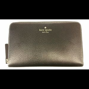 Kate spade travel wallet black