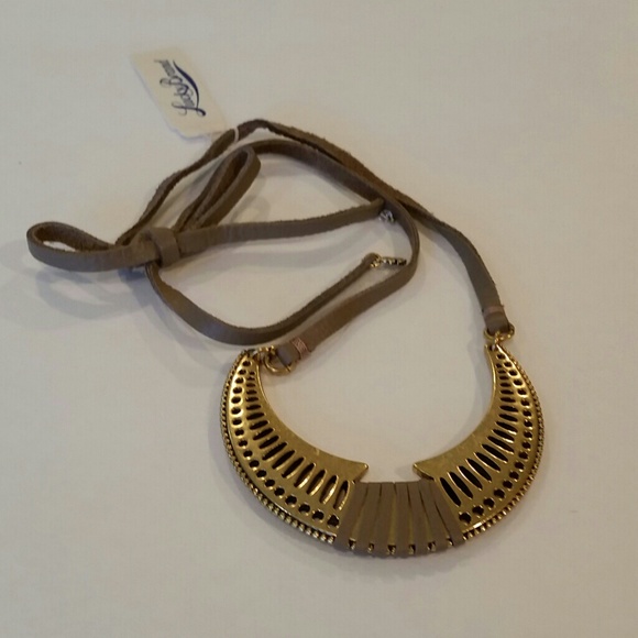 Lucky Brand Jewelry - Beautiful Gold and Leather  Boho Necklace
