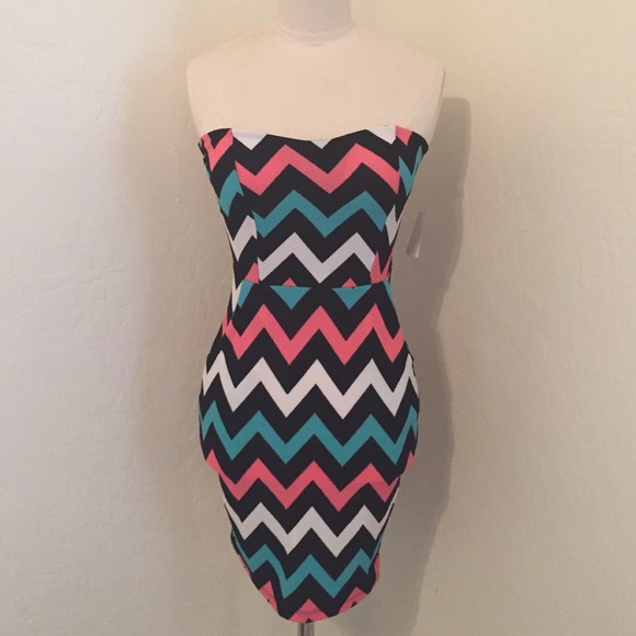 ❤️SOLD❤️Chevron Print Dress