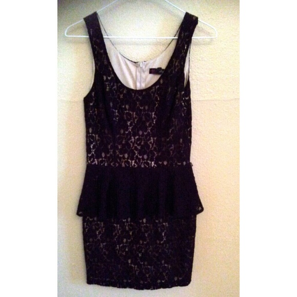 Sexy and Elegant Lace Bodycon Dress
