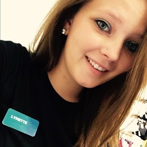 Meet your Posher, Lynette