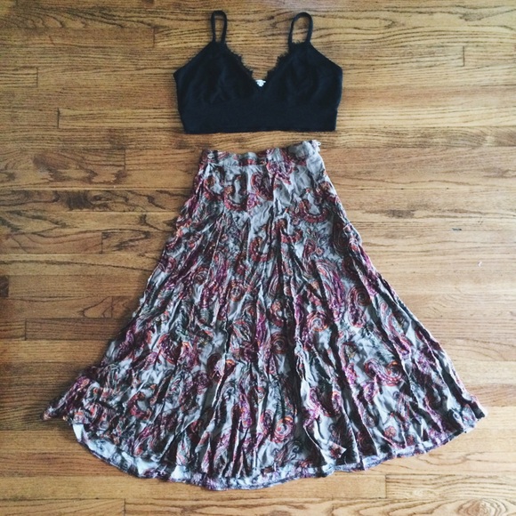 PAISLEY SKIRT.