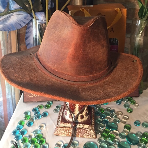 minnetonka genuine leather hat