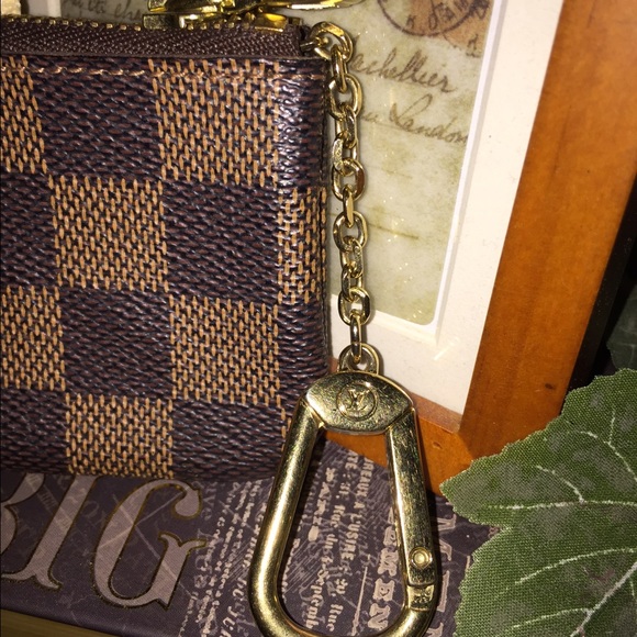 *SOLD* Authentic Louis Vuitton coin pouch - Picture 2 of 4