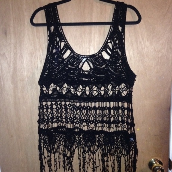 Fringe knit black tank