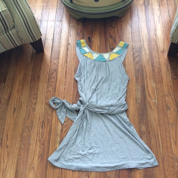 Forever 21 gray tie dress with patchwork neckline - Picture 2 of 4