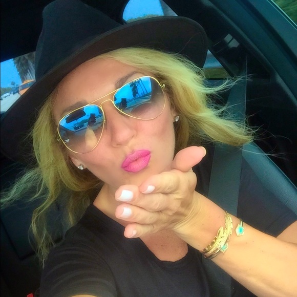 Meet your Posher, Grace