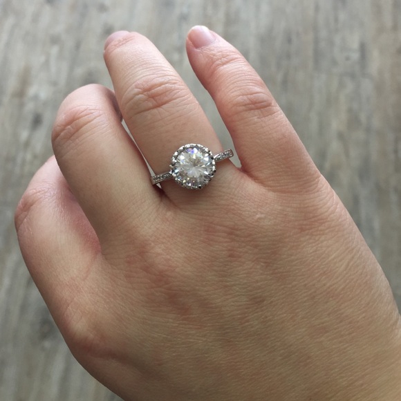 🆕 4.7ct Vintage Engagement Ring - Picture 3 of 4
