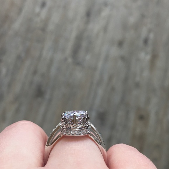 🆕 4.7ct Vintage Engagement Ring - Picture 4 of 4