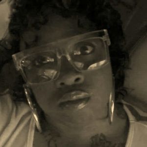 Meet your Posher, Cassandra