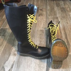 Knee top Dr Martin Boots