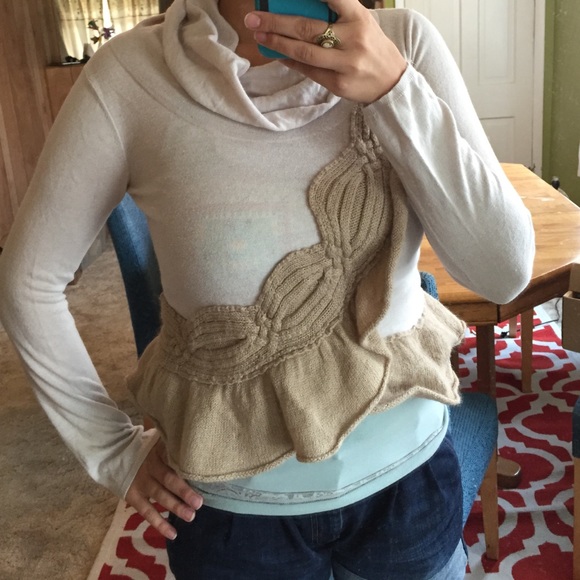 Moth light pink sweater