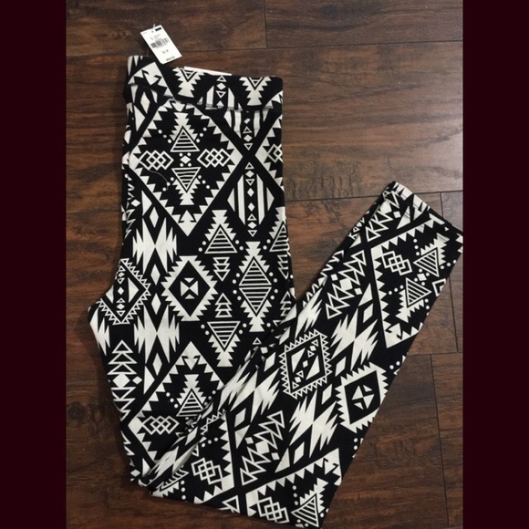 VS/Pink Fashion Leggings