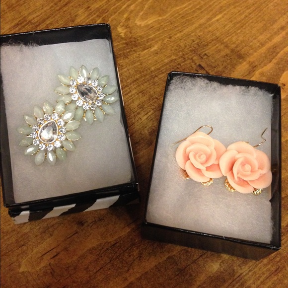 Jewelry Bundle - Picture 4 of 4